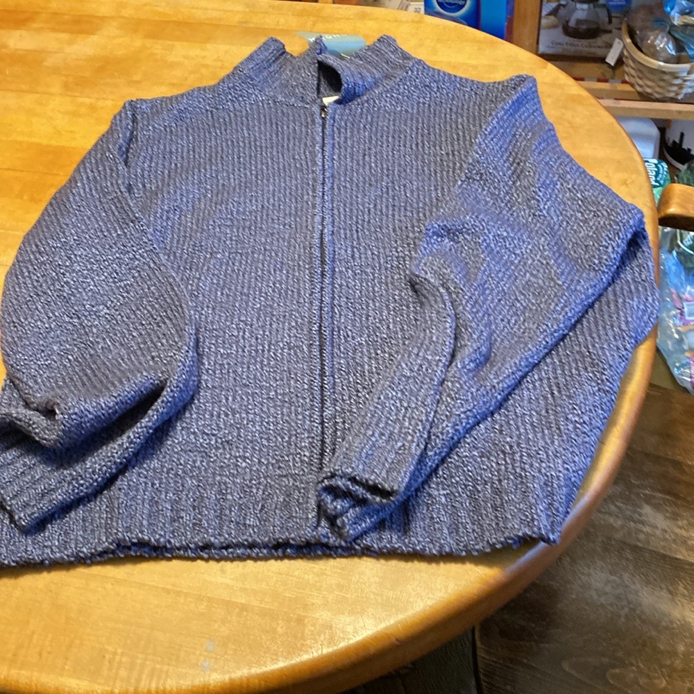 Nice New with tags Sonoma sweater